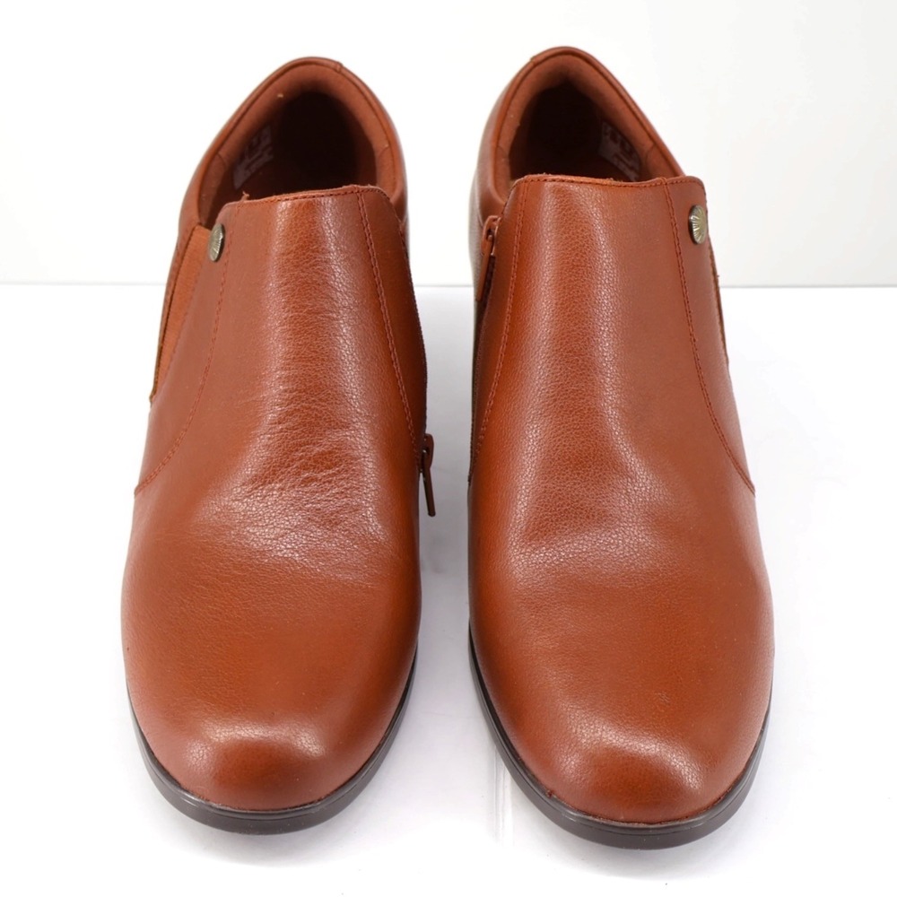 Clarks Emily2 Reyna Tan Leather Ankle Booties 12W Wide Comfort Low Heel NIB - Picture 2 of 9